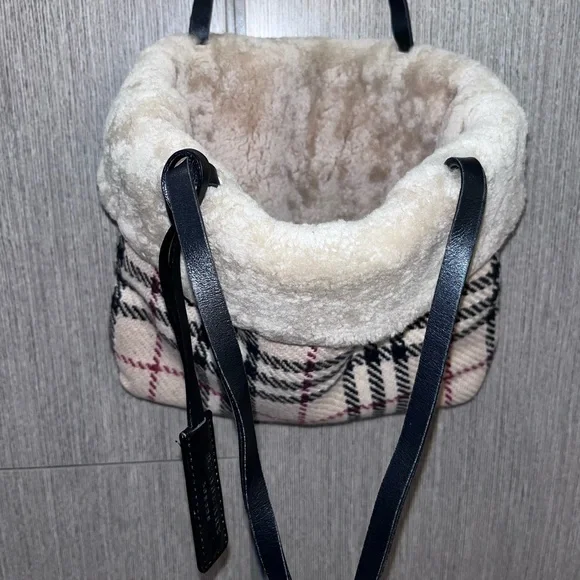 Burberry: Sherpa Fur Shearling Nova Check Reversible Tote ❤️ (rare find) - Picture 10 of 16